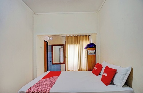Takengon Hotel | OYO 93264 Penginapan Syari'ah Berlian