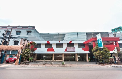 Cibinong Hotel | OYO 94759 Hotel Taman Cibinong