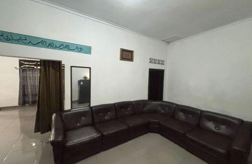 Tegalrejo Hotel | OYO 95050 Penginapan Sekarsari Syariah