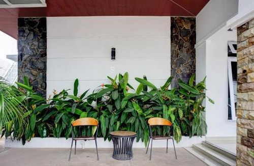 Banaran Hotel | OYO 95054 Prima Jaya Homestay Syariah