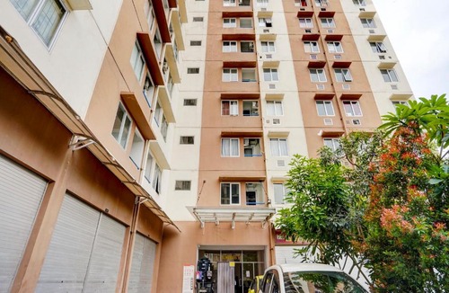 Surabaya Hotel | OYO Flagship 90087 Apartment Menara Rungkut 2