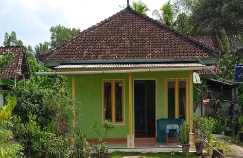 Gedongtataan Hotel | OYO HOMES 91255 Desa Wisata Embung Purworejo Syariah