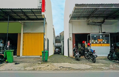 Malang Hotel | OYO Life 709 Menjangan Residence at Klayatan