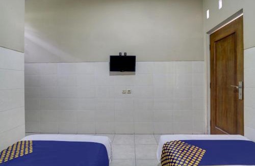 Ambarawa Hotel | OYO Life 90159 Puri Asoka Guest House