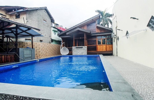 Garut Hotel | OYO Life 91606 Nadin Guest House Syariah