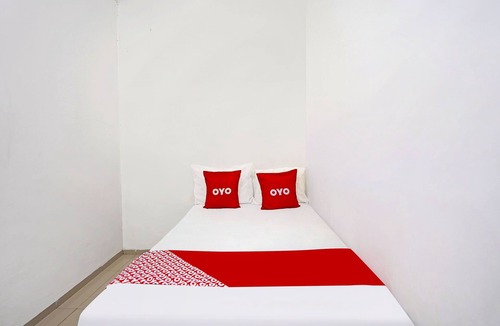 Waru Hotel | OYO Life 91670 Mannsur Homestay Syariah