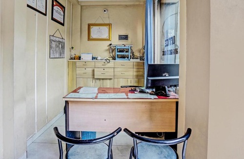 Tulungagung Hotel | OYO Life 92190 Arya Guest House