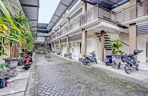 Tulungagung Hotel | OYO Life 92190 Arya Guest House