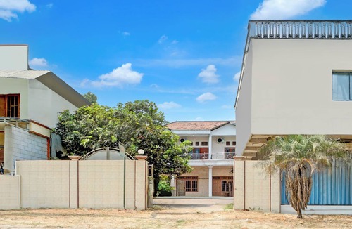 Paciran Hotel | OYO Life 93083 Nova Jaya 3 Homestay Syariah