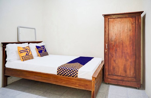 Lamongan Hotel | OYO Life 93147 Rumah Kos Shilah Habib Syariah