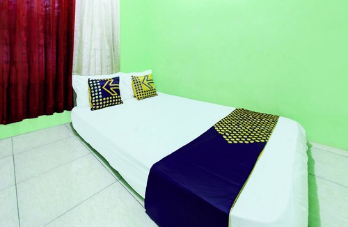 Muncan Hotel | OYO Life 93255 Kosan Teratai Jaya