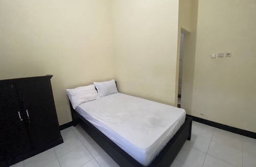 Kecamatan Janapria Hotel | OYO Life 93258 Kos Sahabat