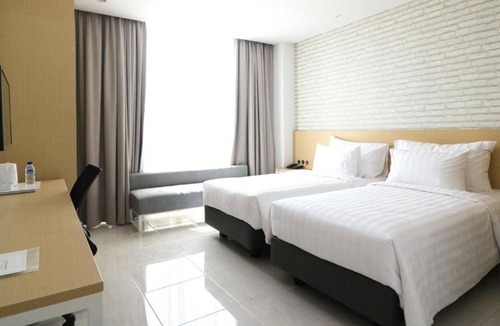 Surabaya Hotel | Palm Park Hotel Surabaya