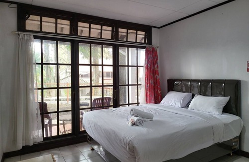 Tuk Tuk Hotel | Pandu Lakeside Hotel Tuktuk