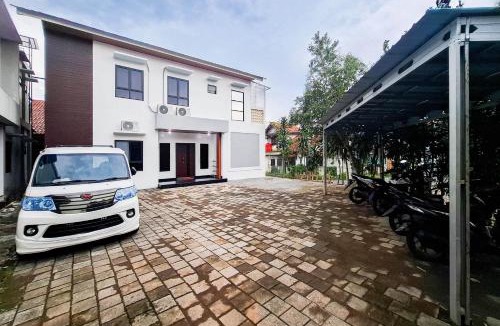 Salatiga Hotel | Patra Guesthouse Syariah Salatiga RedPartner