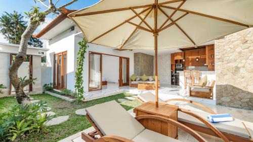 Melayang Villa | Pecampuhan Retreat Villa