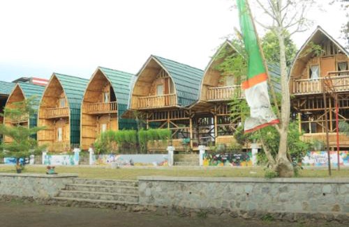 Jambelaer House | Penginapan Syariah di Kadudampit Sukabumi Tipe A