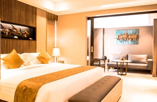 Nusa Dua Hotel | Perfectly Suite room near the surf spot