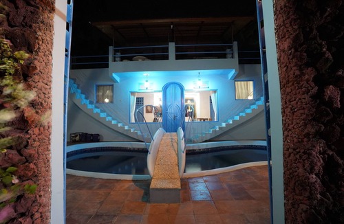 Lovina House | pleasant holiday home