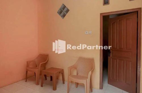 West Cirebon Hotel | Pondok Damai Guest House Syariah Mitra RedDoorz