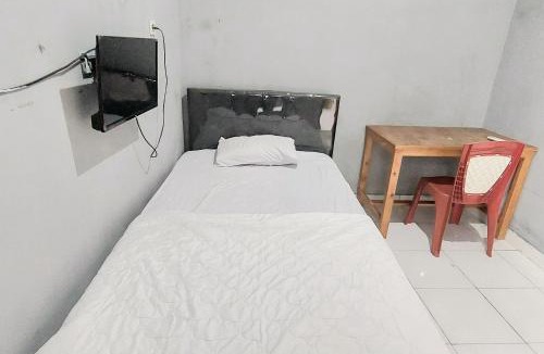 Bekasi Hotel | Pondok Gede Dkost Syariah Mitra RedDoorz