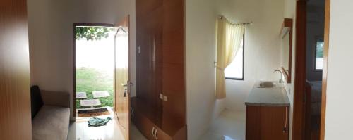 Baturaden Villa | Pool Villa Saung Suluh