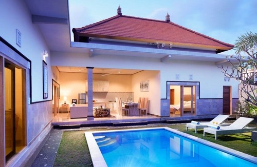 Petitenget Villa | Prime location just walking distance to the Boutique shop, Restaurant , Bar
