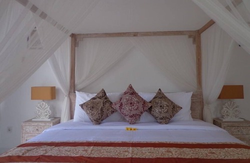 Denpasar Barat House | Private House in Denpasar, 2 bedrooms, 2 bathrooms, sleeps 4