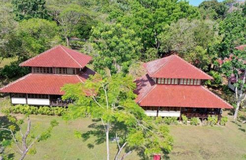 Batam Villa | Private Luxury Villa in private beach resort