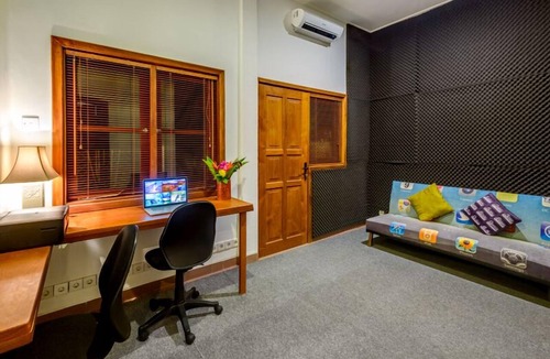 Jimbaran Bay Villa | Private Pool Villa with Huge Garden!