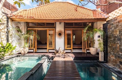Kerobokan Villa | PROMO DEAL Sweet Unique Hidden Gem 2 BD Villa - Near Seminyak