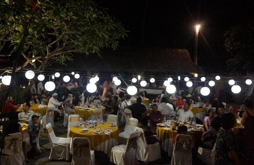 Candi Dasa House | Puri Pandan Restaurant and Bungalow