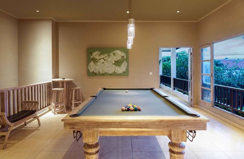 Batu Bolong Villa | Puri Temple; fully serviced 3 Bedroom Villa, central Canggu, close to the beach.
