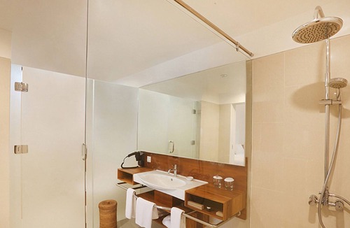 Batam Apartment | R 1152 Ajisaka’s Tirta Premier With Break Fast, Swimming Pool for children & Boat Trips