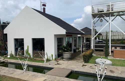 Parongpong Villa | Ranca Bentang Villa & Resto Sunda
