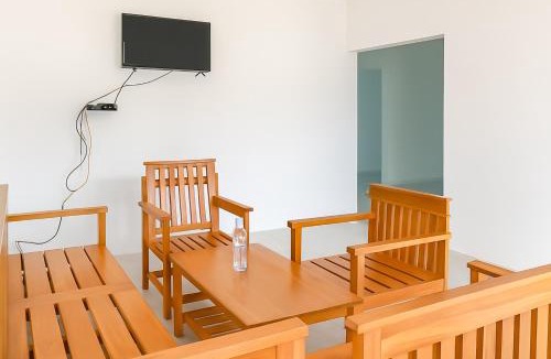Pameungpeuk Hotel | RedDoorz at Banana Boat Santolo Garut