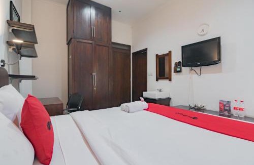 Dago House | RedDoorz at Dago Asri 3