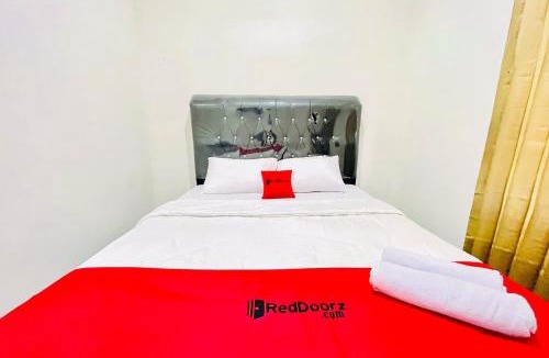 Berastagi Hotel | RedDoorz at Hardi Homestay near Funland Berastagi