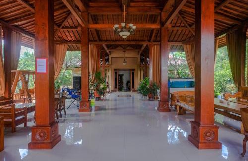 Madurejo House | RedDoorz at Homestay Joglo Ibu Prambanan Yogyakarta