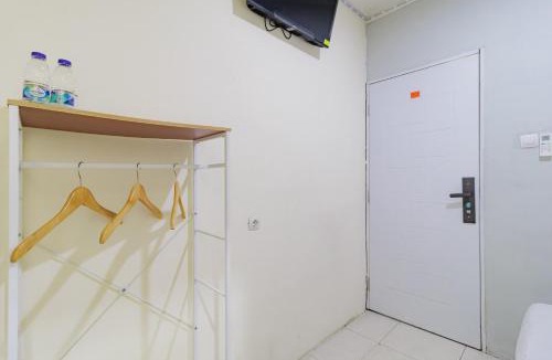 Balaraja Hotel | RedDoorz @ Balaraja Centre Plaza