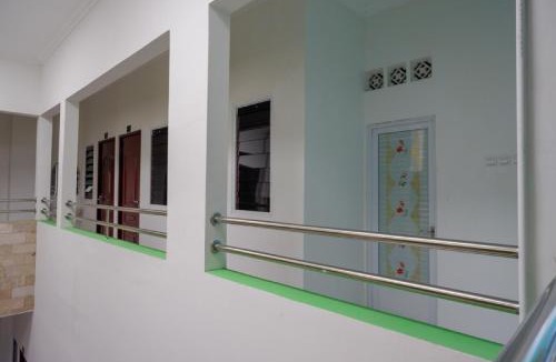 Semarang House | RedDoorz Hostel near Kota Lama Semarang