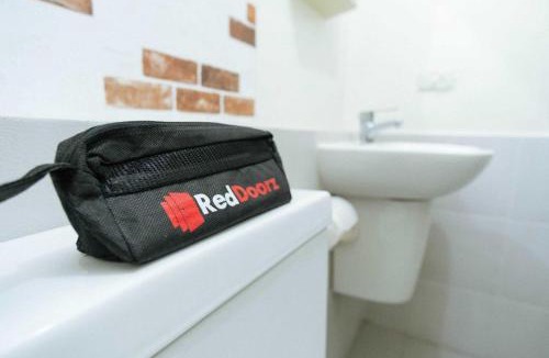 Pekanbaru Hotel | RedDoorz @ Jalan Arifin Ahmad Pekanbaru