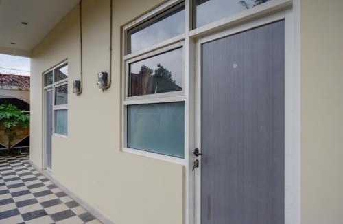Cilacap Hotel | RedDoorz @ Jalan Bali Cilacap