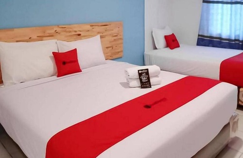 Medan Hotel | RedDoorz @ Jalan Brigjend Katamso Medan 2