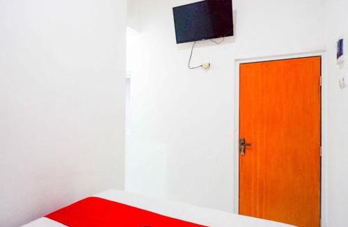 Semarang Hotel | RedDoorz @ Kawasan Industri Candi Semarang