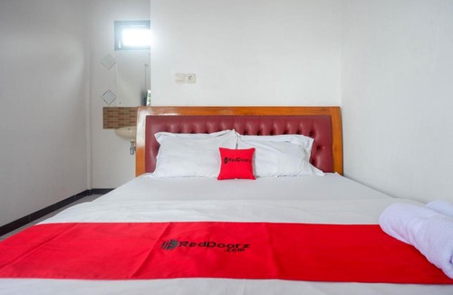 Wonosobo Hotel | RedDoorz near Alun Alun Wonosobo 2
