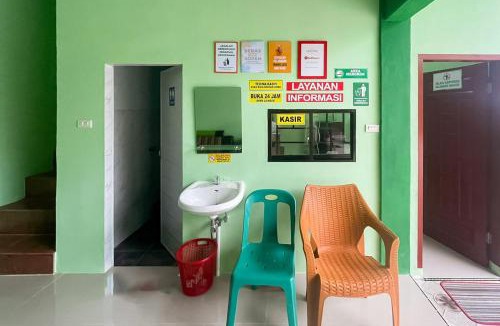 Pandan Hotel | RedDoorz near Kantor Bupati Tapanuli Tengah Aek Tolang