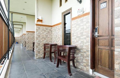 Mojokerto Hotel | RedDoorz near Mojokerto Train Station