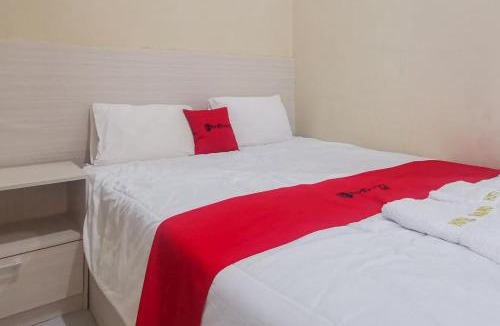 Pacitan Hotel | RedDoorz near Pantai Pancer Door Pacitan
