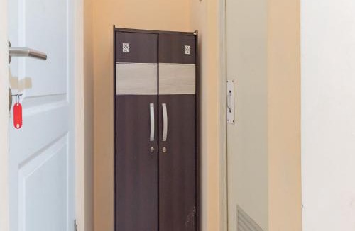 West Cirebon Hotel | RedDoorz near RS Permata Cirebon